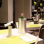Universo - Wtb Hotel 3*